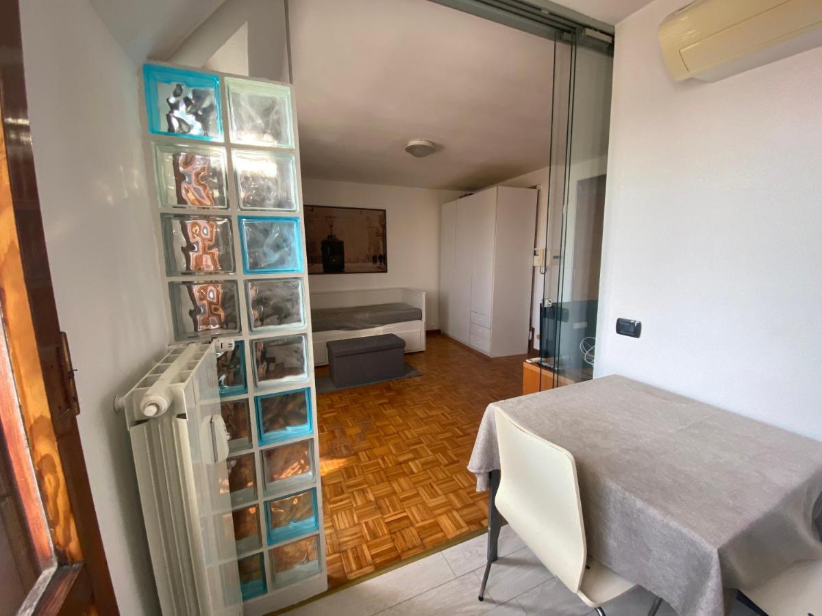 Porta Venezia, Monolocale Con Vista Sui Tetti Apartment Mailand